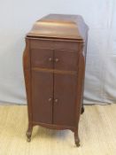 HMV mahogany wind-up parlour gramophone