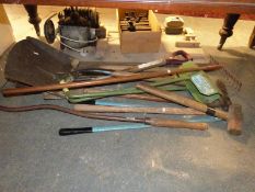 A quantity of garden tools,