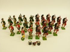 Twenty-four Britains Highland Regiment musicians/band soldiers including bagpipes and drummers