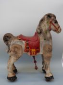 Mobo tin plate pedal horse with steering