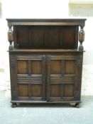 An oak court cupboard (H171 x W142 x D48cm)