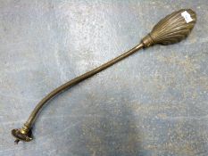 A vintage shell shaped flexible worklight