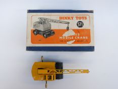 Dinky Toys diecast model Coles Mobile Crane 571,