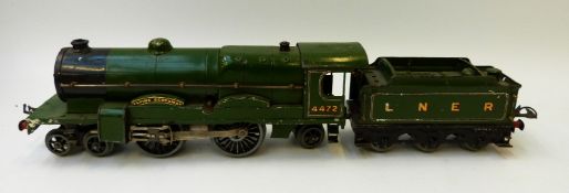 Hornby 0 gauge LNER 4-6-2 clockwork locomotive and tender Flying Scotsman 4472