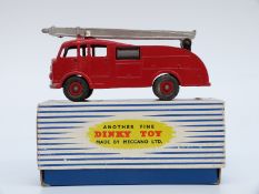 Dinky Toys diecast model Fire Engine with Extending Ladder 995,