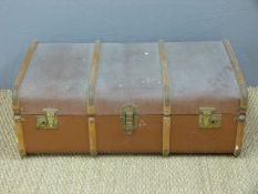 An ash bound trunk (H34 x L93cm)