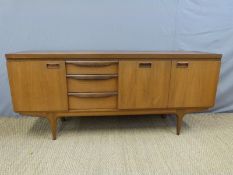 A retro G Plan style sideboard (H78 x L177 x D45cm)