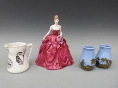 A collection of ceramics to include a pair of Prattware pots,