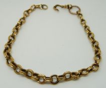 An early Victorian gold bracelet made up of graduated oval links, 7.