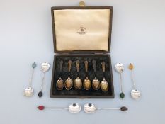 A cased set of six hallmarked silver coffee spoons, Sheffield 1945 maker Mappin & Webb,
