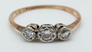 A 9ct gold ring set with three diamonds in a platinum setting (size P)