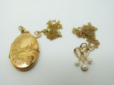 A 9ct gold locket, a 9ct gold pendant set with cultured pearls and two 9ct gold chains, 6.
