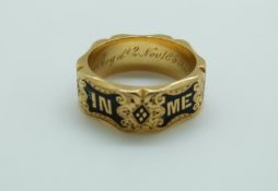 A hallmarked 18ct gold mourning ring, London 1864,