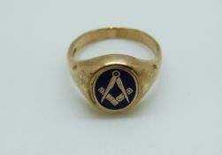A 9ct gold Masonic signet ring set with blue enamel, 10.