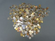 A collection of world coinage, mostly mid-20thC onwards, pre-Euro 'holiday money' etc,