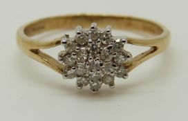 A 9ct gold ring set with diamonds in a cluster, total diamond weight approximately 0.25ct, 1.