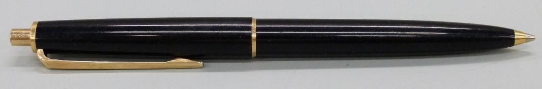 Montblanc 250 propelling pencil with black resin barrel and cap,