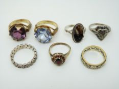 A yellow metal ring,