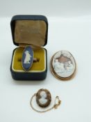 A 9ct gold pendant set with a cameo,