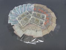 Thirty Italy notes comprising 13 x 500 lire Biglietto Di Stato P93A 94 95, 11 x 1,