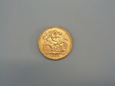 A 1929 gold full sovereign South Africa Mint
