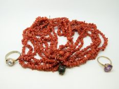 A 9ct gold ring set with an amethyst,