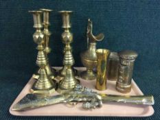 A tray of two pairs of brass candlesticks, brass ewer, brass rifle etc.