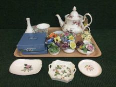 A tray of assorted Wedgwood china, flower posies,