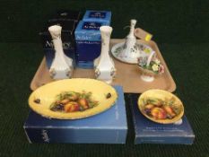 A tray of eleven pieces of Aynsley Pembroke and Cottage Garden china