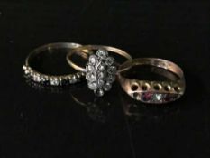Three 9ct gold lady's rings