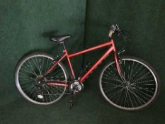 A gent's Hybrid mountain bike