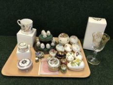 A tray of three pieces of Buckingham Palace china, assorted trinket boxes, china eggs,