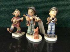 Three Hummel musician figures