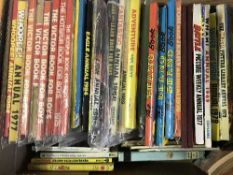 A box of annuals including Oor Wullie, Victor book for Boys,