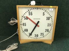 An electric Cantabrian stop clock