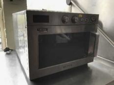 A Samsung 1400 watt commercial microwave