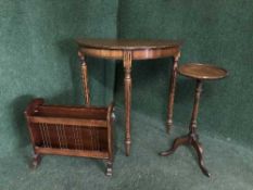 A d-shaped hall table,