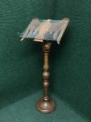 A pine eagle lectern