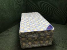 A 3' storage divan and interior