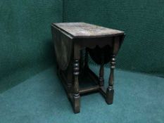 An oak gate leg table