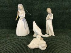 A Nao figure of two ducks,