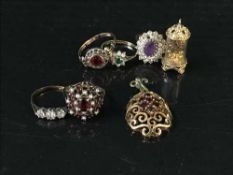 Assorted gold jewellery including five rings,