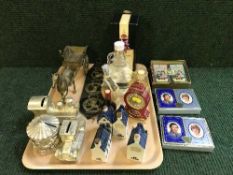 A tray of Nikolas Special Ouzo, 500 ml, bottle of Shepherd Meane Christmas ale, boxed,