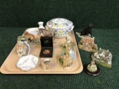 A tray of Border Fine Arts figures including Beatrix POtter figure, Lillyput lane cottage,