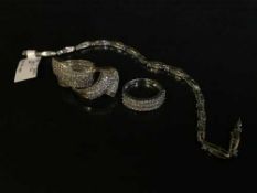 A 10ct gold diamond bracelet, set with approximately 1ct of diamonds,