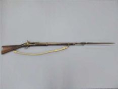 A good Victorian 1862 Snider Enfield percussion two-band musket, with 75cm barrel, walnut stock,