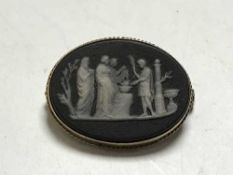 A 9ct gold mounted Wedgwood cameo brooch