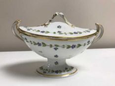 A late eighteenth century Derby sauce tureen and cover, height 15 cm.