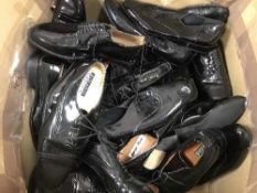 A box of gent's dress shoes, cumber bands, braces,