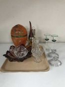 A tray of glass ware inc.